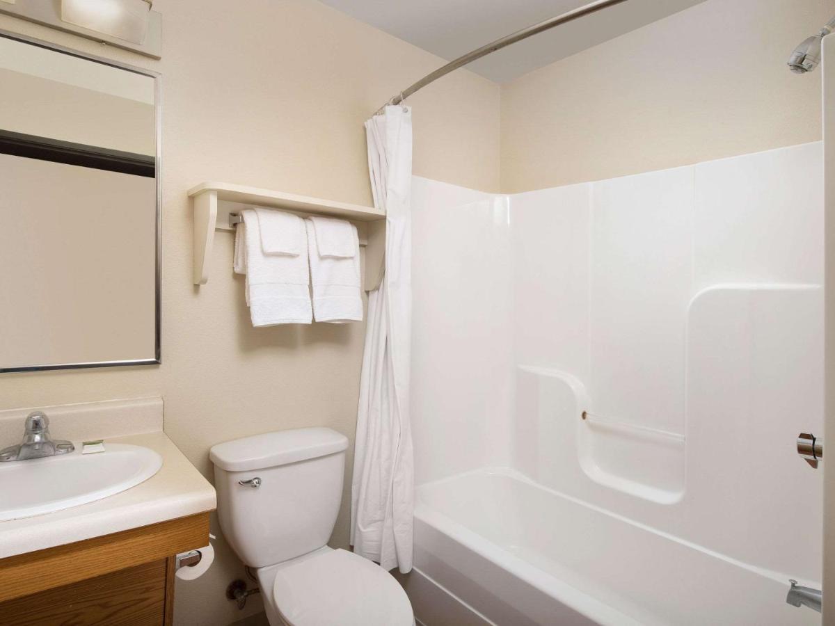 Woodspring Suites Chicago Darien Exterior foto