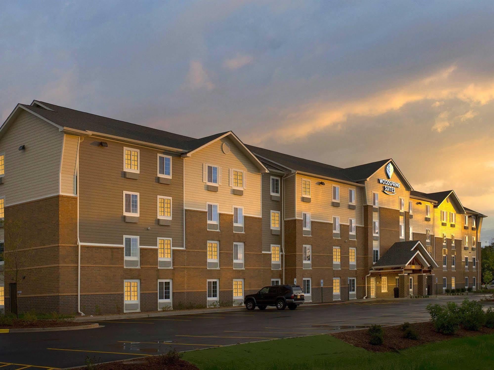 Woodspring Suites Chicago Darien Exterior foto