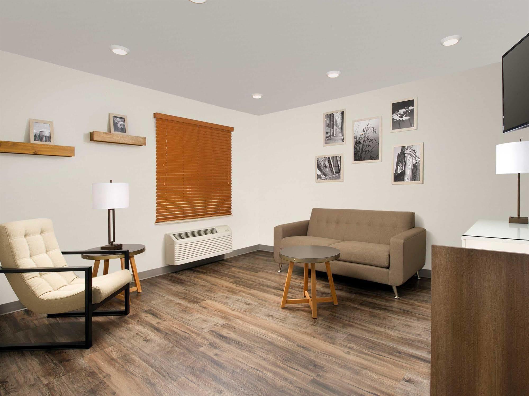 Woodspring Suites Chicago Darien Exterior foto