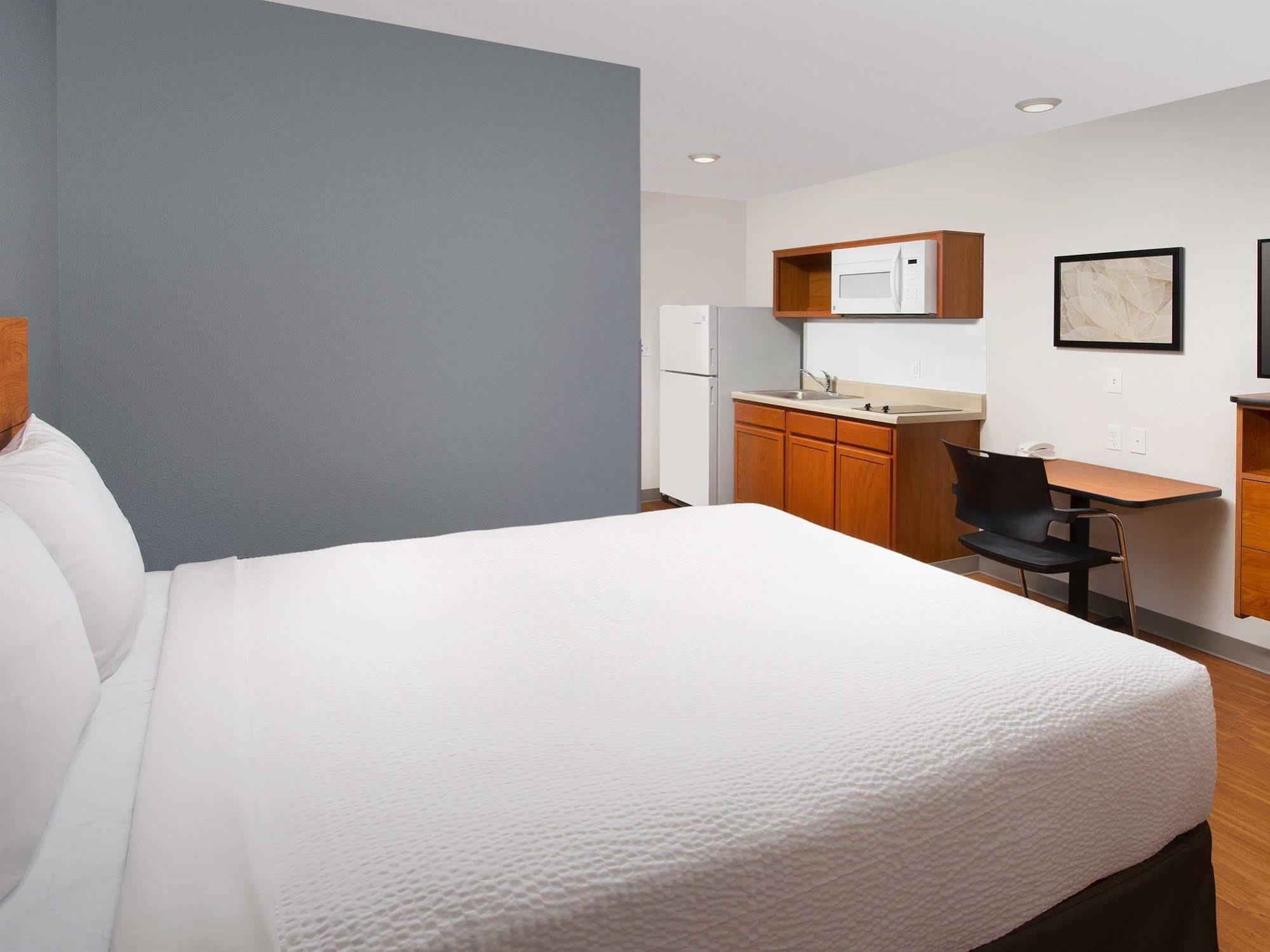 Woodspring Suites Chicago Darien Exterior foto